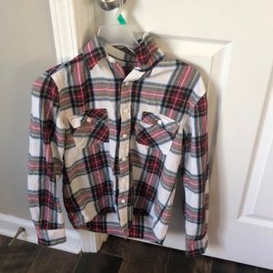 Arizona Jean co It is red white green and yellow